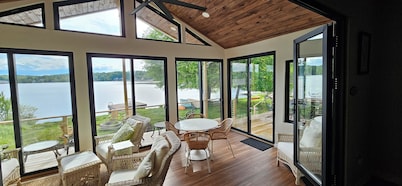 3 BR/2 BA Renovated Lakefront Retreat w/ private dock, canoe/kayak, fire pit!