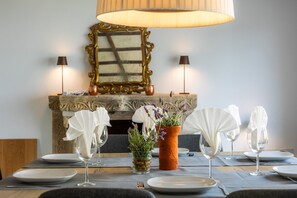 Dining - Villa 'Sa Torre Blanca' with Sea View, Wi-Fi and Air Conditioning (Urbanització Montferrutx)