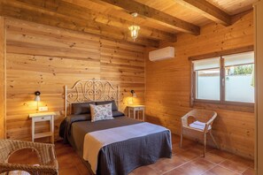 7 bedrooms, iron/ironing board, free WiFi, bed sheets - Holiday house 'La Dehesa Y Dehesa2 De Toledo' with Mountain View, Wi-Fi and Air Conditioning (Cobisa)