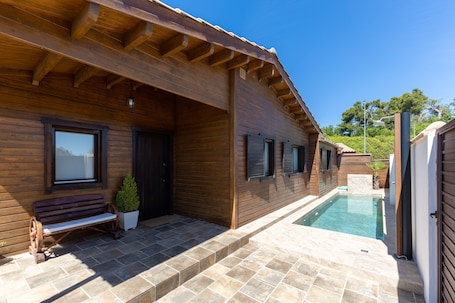 Pool. Rural House 'La Dehesa y Dehesa2' in Toledo, Mountain Views, Up to 21 Guests