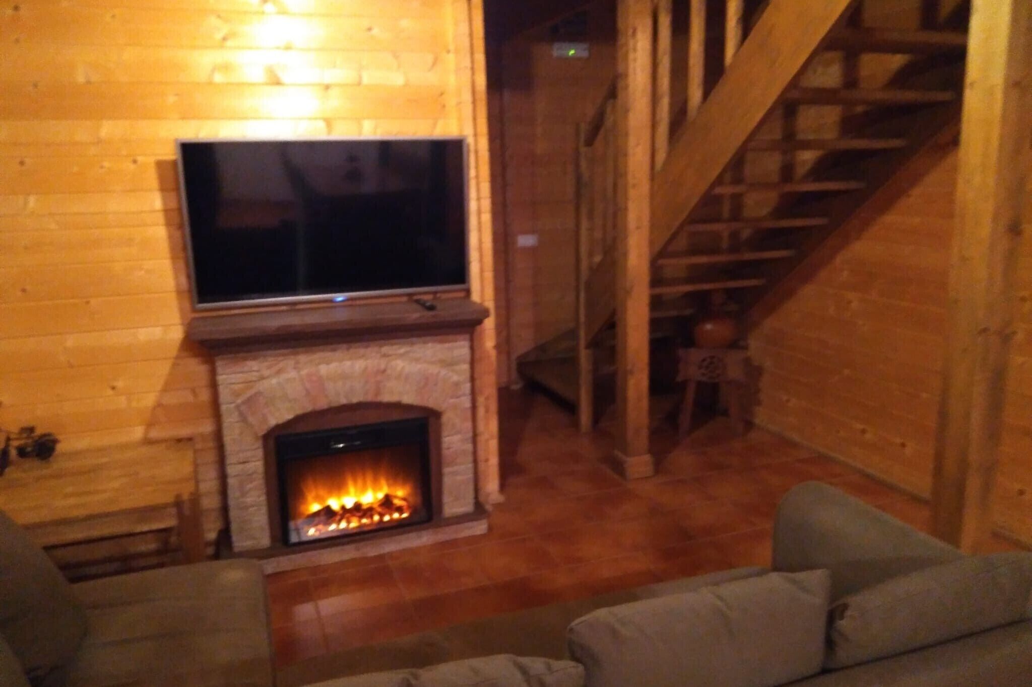 Télévision, cheminée