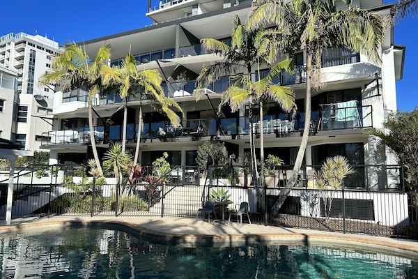 First Floor Middle Unit