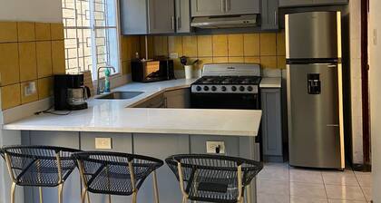 Charming 3-bedroom house in enchanting Santa Ana with AC, WiFi