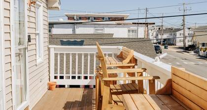 Beach Haven w/Spacious Balcony