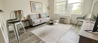 Sleepover: Pristine 1BD/1BA + Gym - Cincinnati