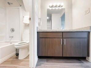 Hårtørrer, håndklæder, Sæbe, Shampoo