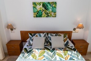 2 slaapkamers, een strijkplank/strijkijzer, wifi, beddengoed