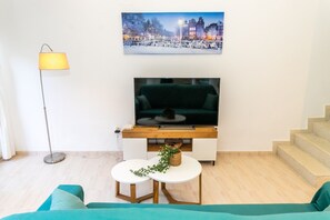 TV - Duplex Sereno 18 | Piscina, Garaje, Jardín y Playa (Los Caños de Meca)