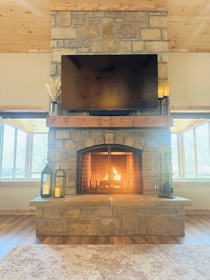 Interior - Beautiful new barndominium close to lake Ouachita, caddo river and camp ozark. (Mount Ida)