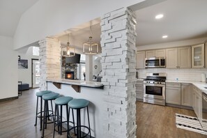 Microones, forn, placa de cuina i rentaplats 