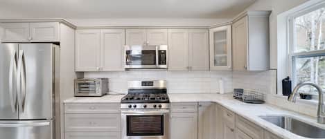 Microwave, oven, stovetop, dishwasher