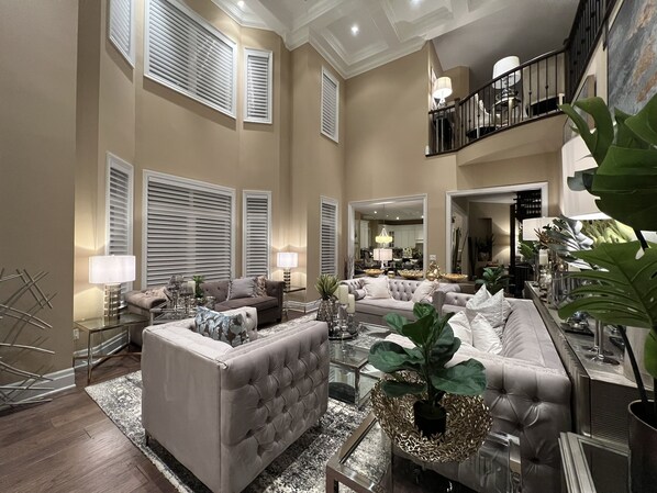 Interior - Timeless Luxury Enchanting Opulence Grandeur French Chateau Mansion RichmondHill (Richmond Hill)