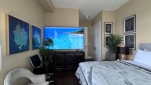 7 bedrooms, iron/ironing board, WiFi, bed sheets - Timeless Luxury Enchanting Opulence Grandeur French Chateau Mansion RichmondHill (Richmond Hill)