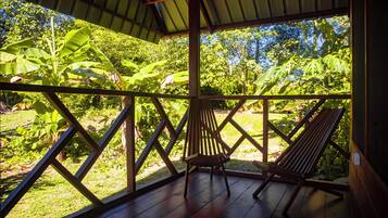 Family Cabin, Multiple Beds, Ensuite, Garden View | Terrace/patio