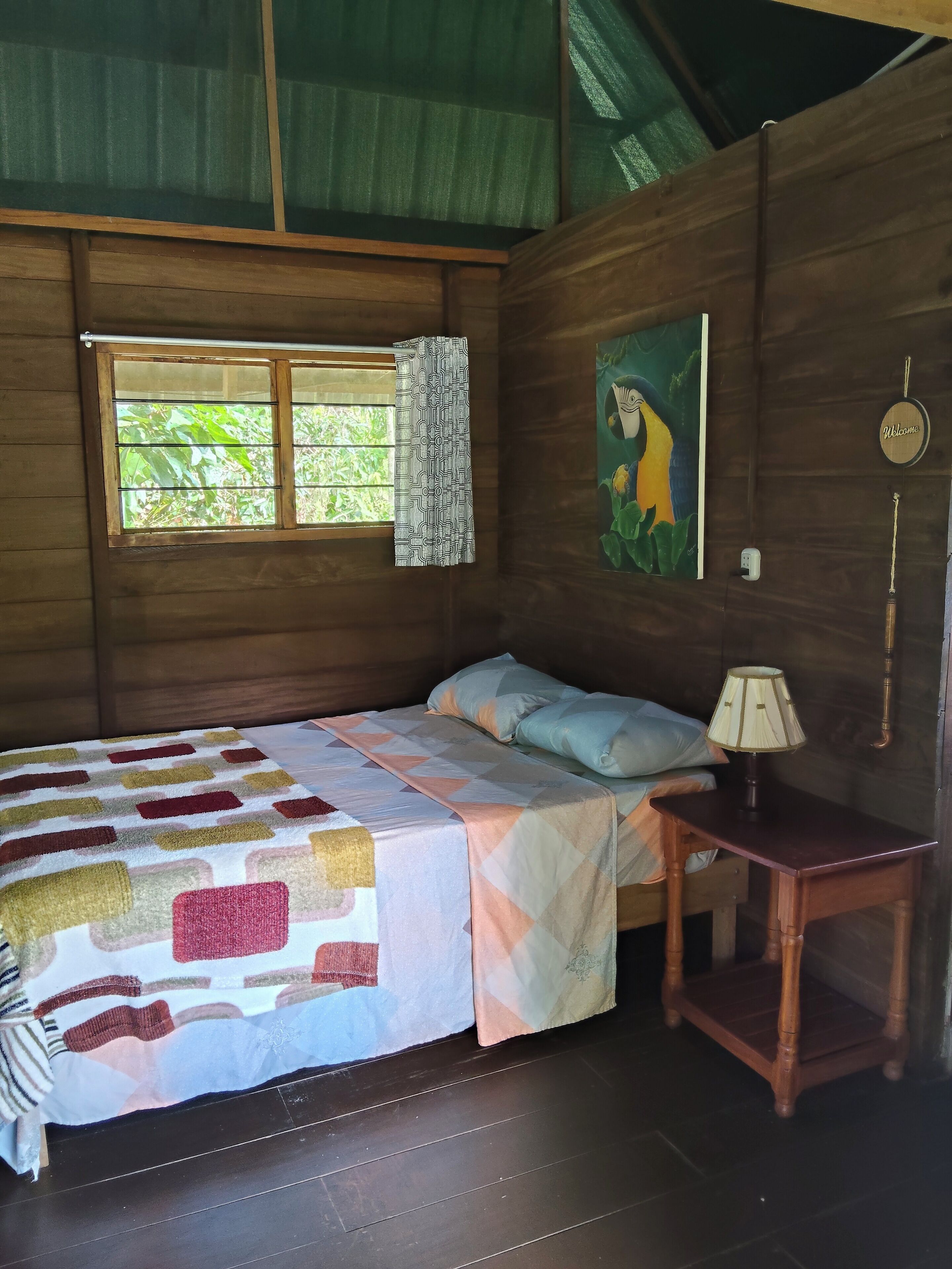 Wifi gratis y ropa de cama 