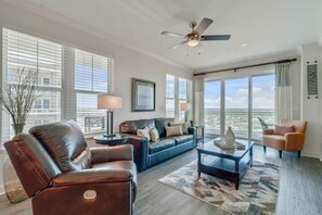 Smart-TV, Kamin, Drucker