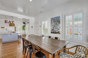 Dining - Big Mama`s Beach House! Available limited time only! 5 BDRs, POOL (Tybee Island)
