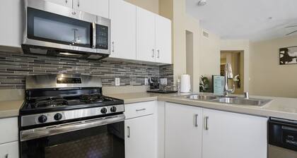 Luxury 2-BD/BA Apt! 5 Mins to Disney ! Angel Stadium! Honda Center! The Outlets!