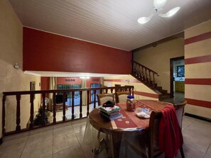 Dining - Captivating 3-Bed House in Kigali , Rwanda (Kigali)