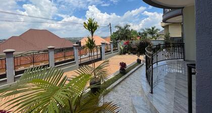Stunning 2-Bed Apartment in Kigali