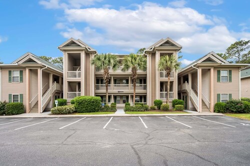 First floor, Pet Friendly on Golf Course near Pool, Huntington State Park Pass