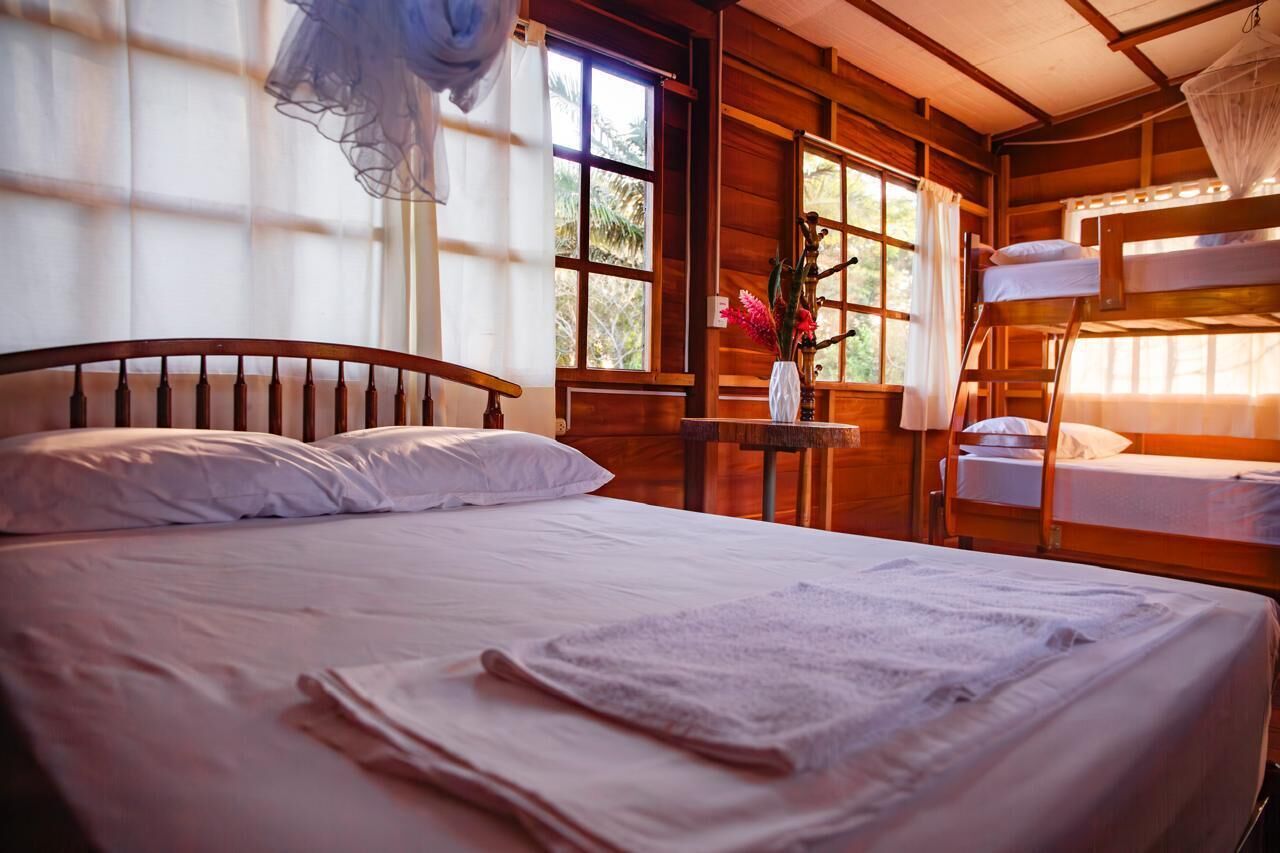 Cabaña familiar | Ropa de cama de alta calidad, colchones Select Comfort, wifi gratis