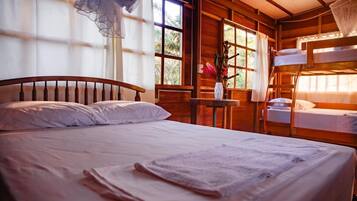 Family Cabin | Premium bedding, Select Comfort beds, free WiFi