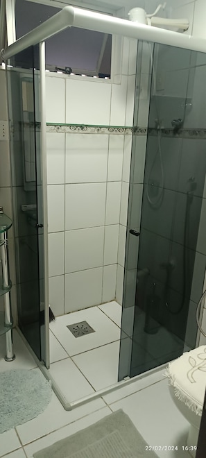 Towels, toilet paper