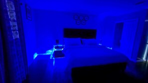 4 bedrooms, desk, iron/ironing board, free WiFi