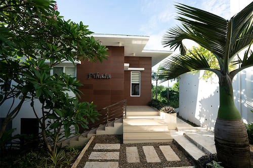 Pihala Villa | Garden view