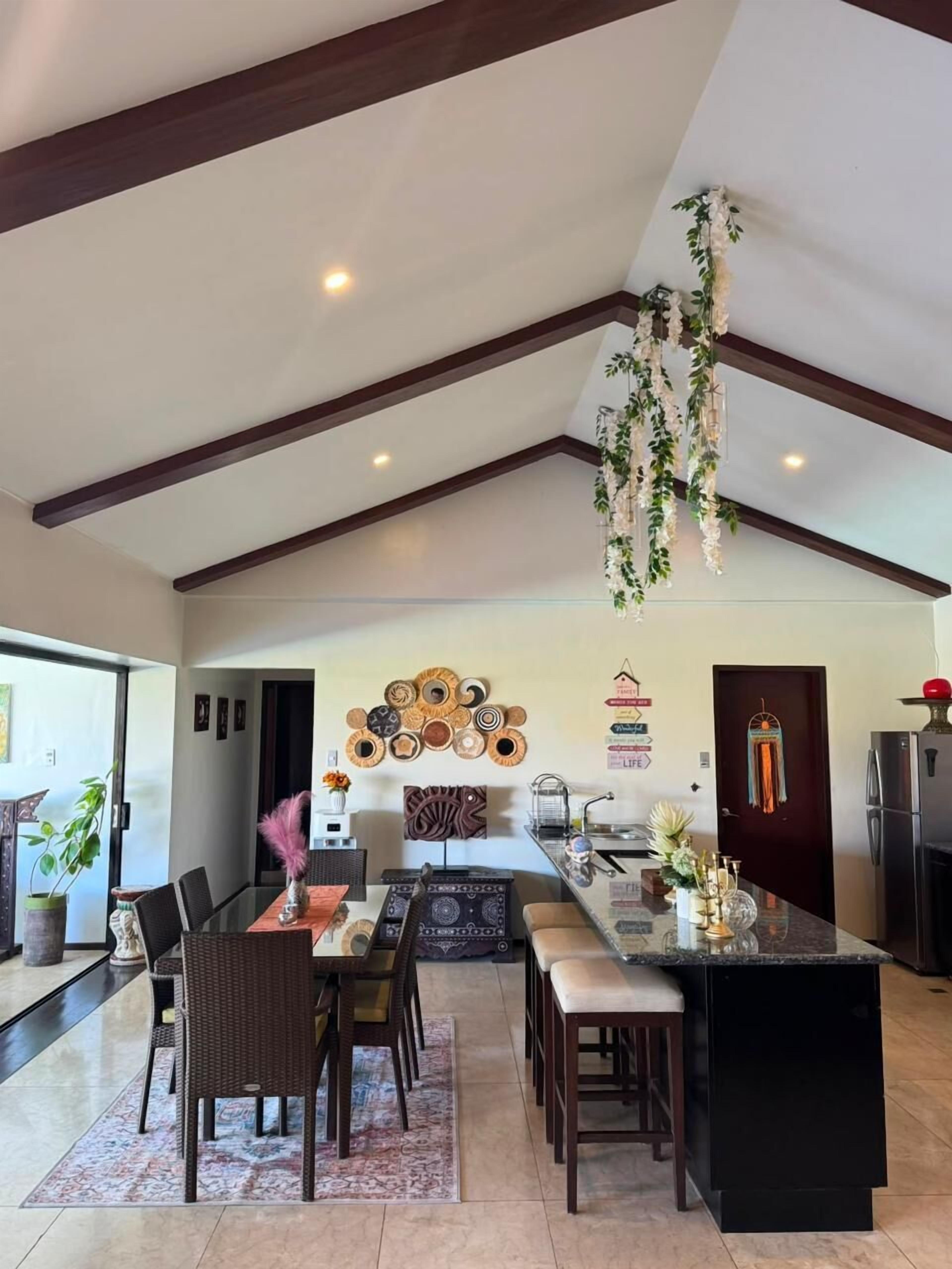 Yapak Villa | In-room dining