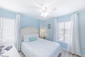 2 habitaciones, tabla de planchar con plancha, internet y ropa de cama 