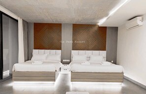 Deluxe Twin kamer, balkon, uitzicht op bergen | Een bureau, gratis wifi, beddengoed