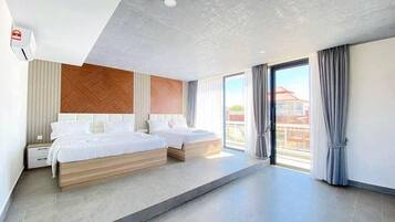 Chambre Deluxe avec lits jumeaux, balcon, vue montagne | Bureau, Wi-Fi gratuit, draps fournis