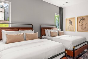 4 Schlafzimmer, Bügeleisen/Bügelbrett, WLAN