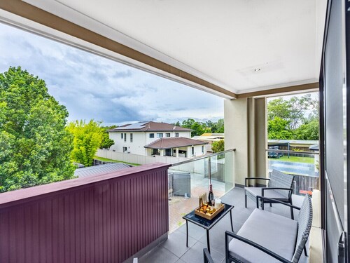 Unique&Modern 4BR House for Your Getaway @Stretton