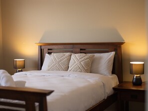 3 bedrooms, desk, iron/ironing board, free WiFi