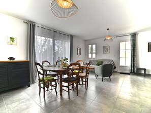 Dining - L'Instant Vert by Interhome (Ile d'Oléron)