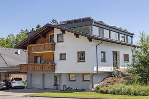 Exterior - Apartment 'Böhler' with Mountain View, Wi-Fi and Air Conditioning (Doren)
