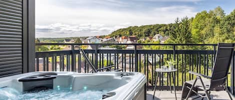 Bañera de hidromasaje exterior