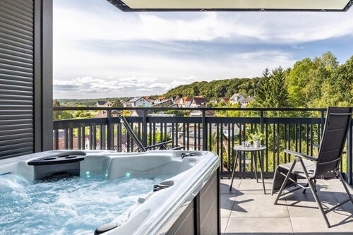 Ferienwohnung "Egge Resort 7d" mit Balkon, Whirpool und Sauna mit Viaduktblick