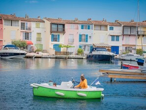 Marina - Modern and spacious apartment with 2 terraces (Port Grimaud)