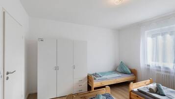 3 habitaciones, tabla de planchar con plancha y wifi gratis