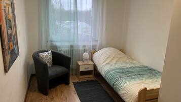 3 bedrooms, iron/ironing board, free WiFi, bed sheets
