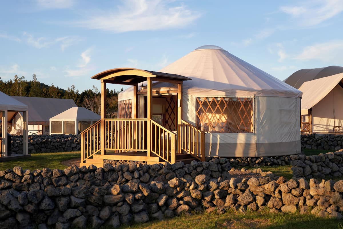 Yurt 7m | Premium bedding, down comforters, in-room safe, desk