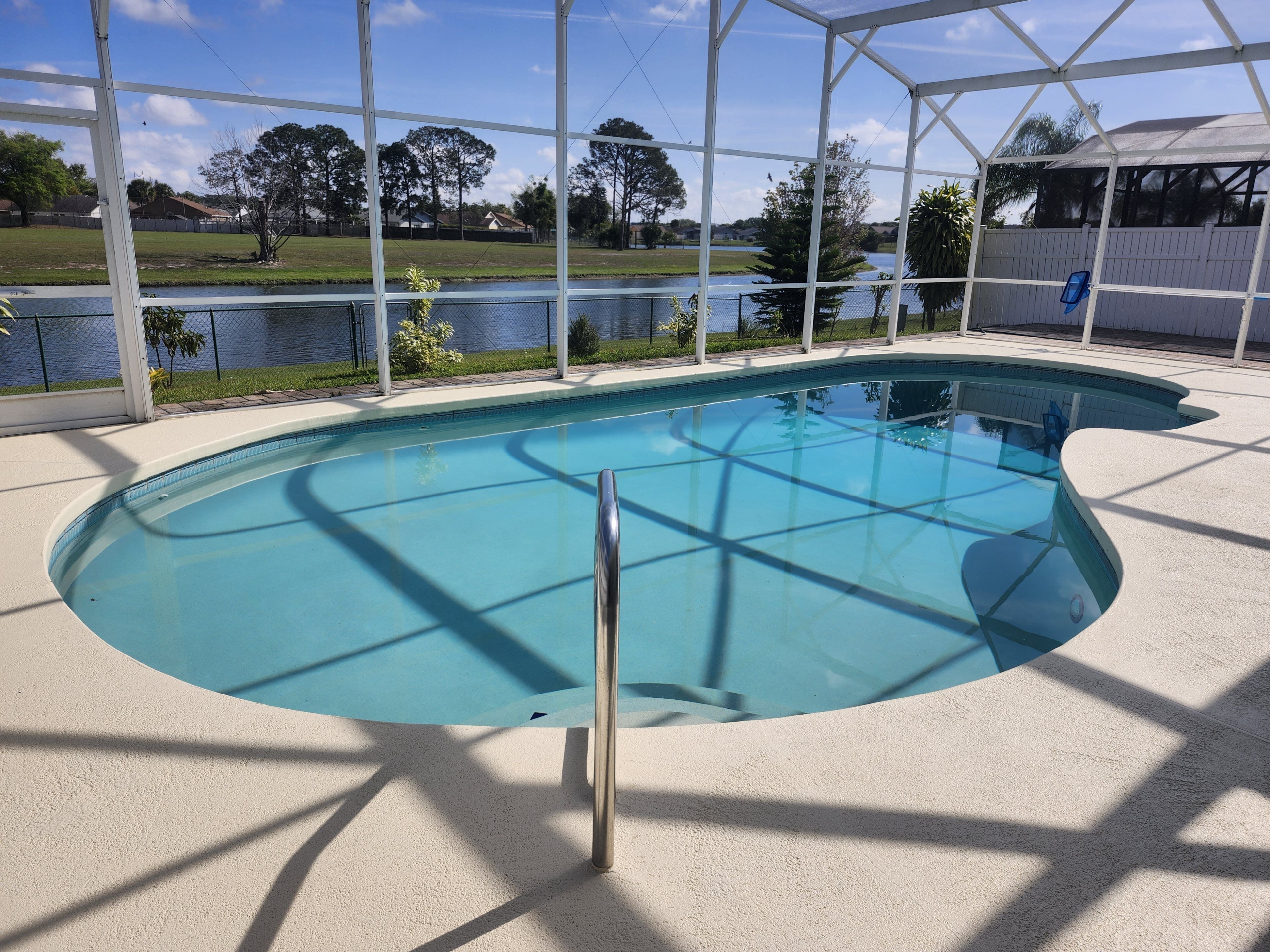 Central Location Lakeview Pool Villa near Disney