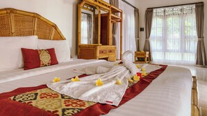 Classic Triple Room, 1 Bedroom, Garden View - Narafa's Guest House (Karangasem)