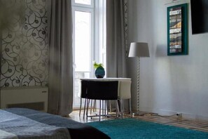 1 chambre, fer et planche à repasser, Wi-Fi, draps fournis