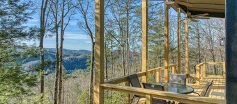 Summit Retreat Guesthouse 4x4 Required