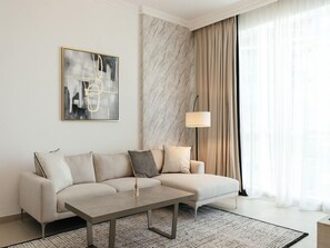 Standard Apartment | Living area - Exquisite2BR with Breathtaking Sea Views (Dubai)